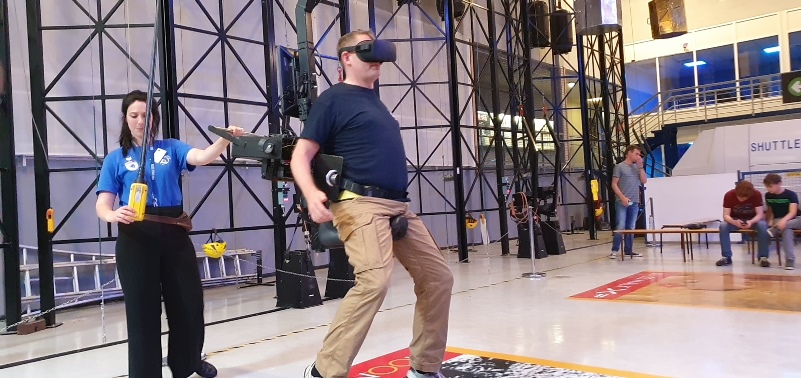 Der Moon-/Marswalk Der Moon-/Marswalk