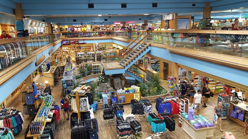 Über mehrere Etagen geht der Shop Über mehrere Etagen geht der Shop